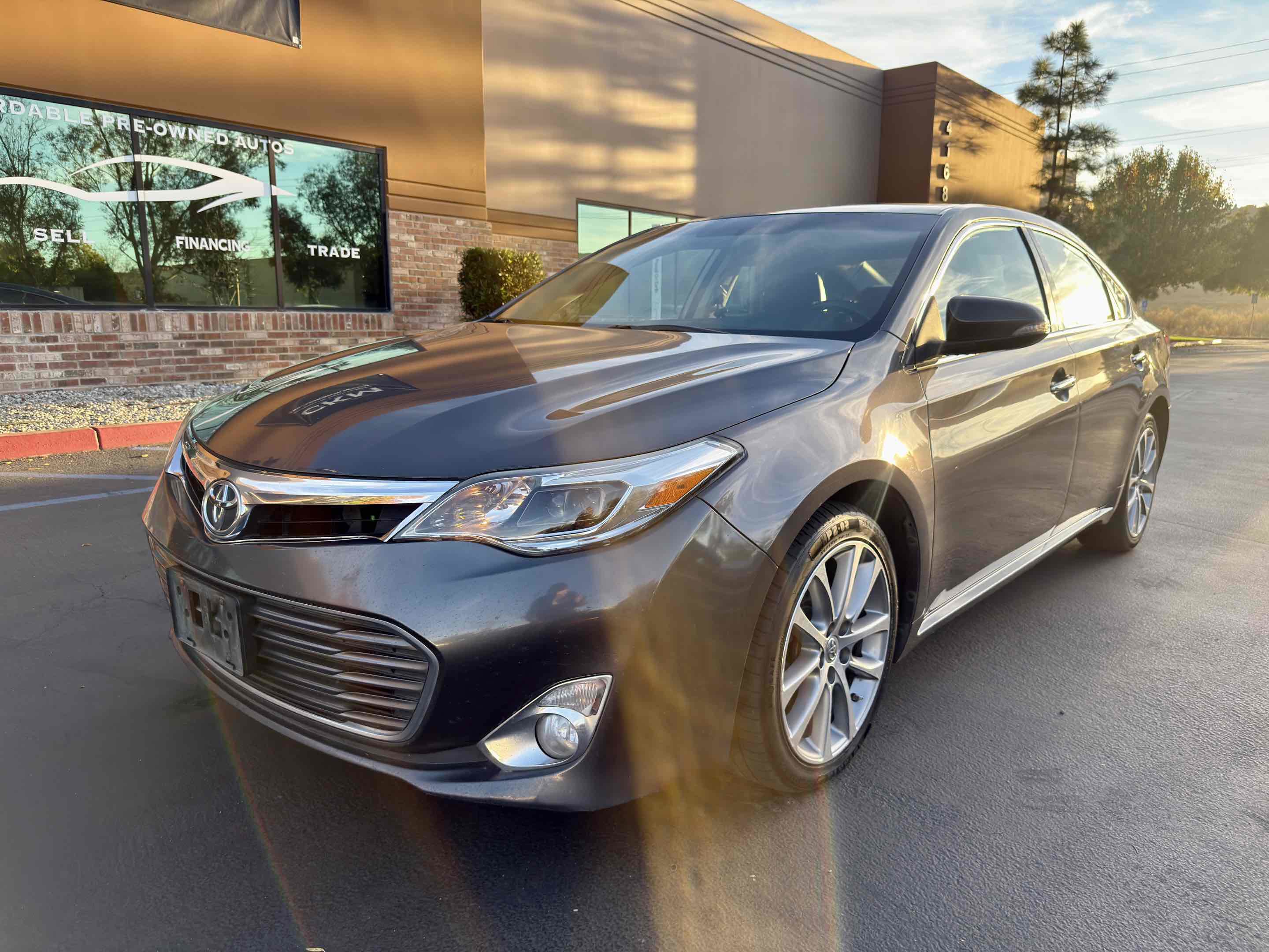 Used 2014 Toyota Avalon XLE Touring image 5