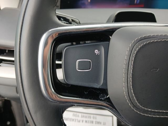 Used 2025 Lincoln Navigator L Reserve image 21