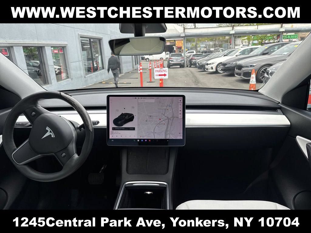 Used 2021 Tesla Model Y Long Range AWD/4WD image 22