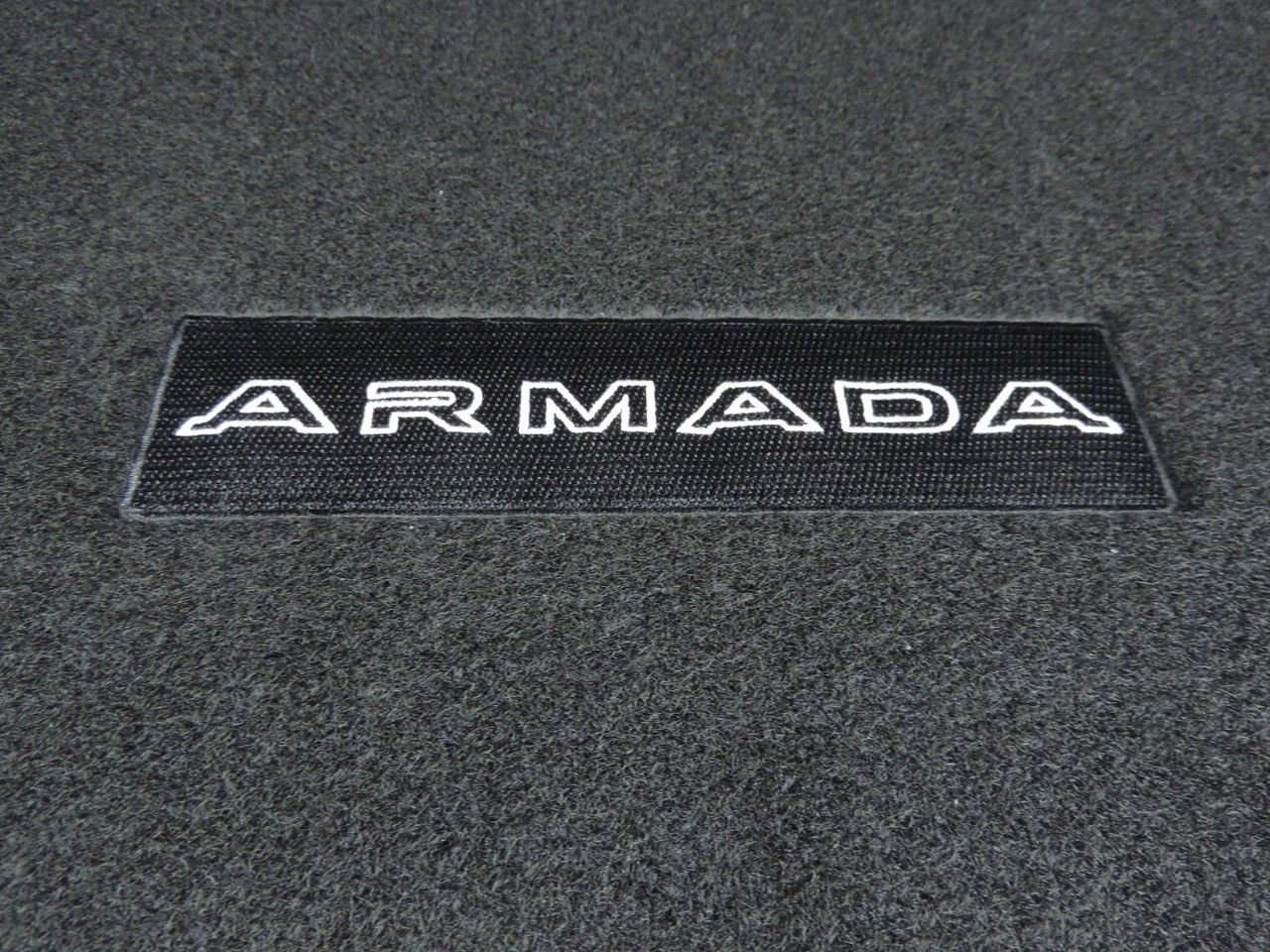 New 2026 Nissan Armada SL w/ Captain's Chari Seat Package image 15