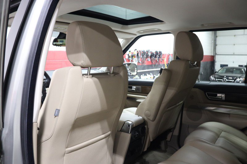 Used 2011 Land Rover Range Rover Sport HSE AWD/4WD image 38