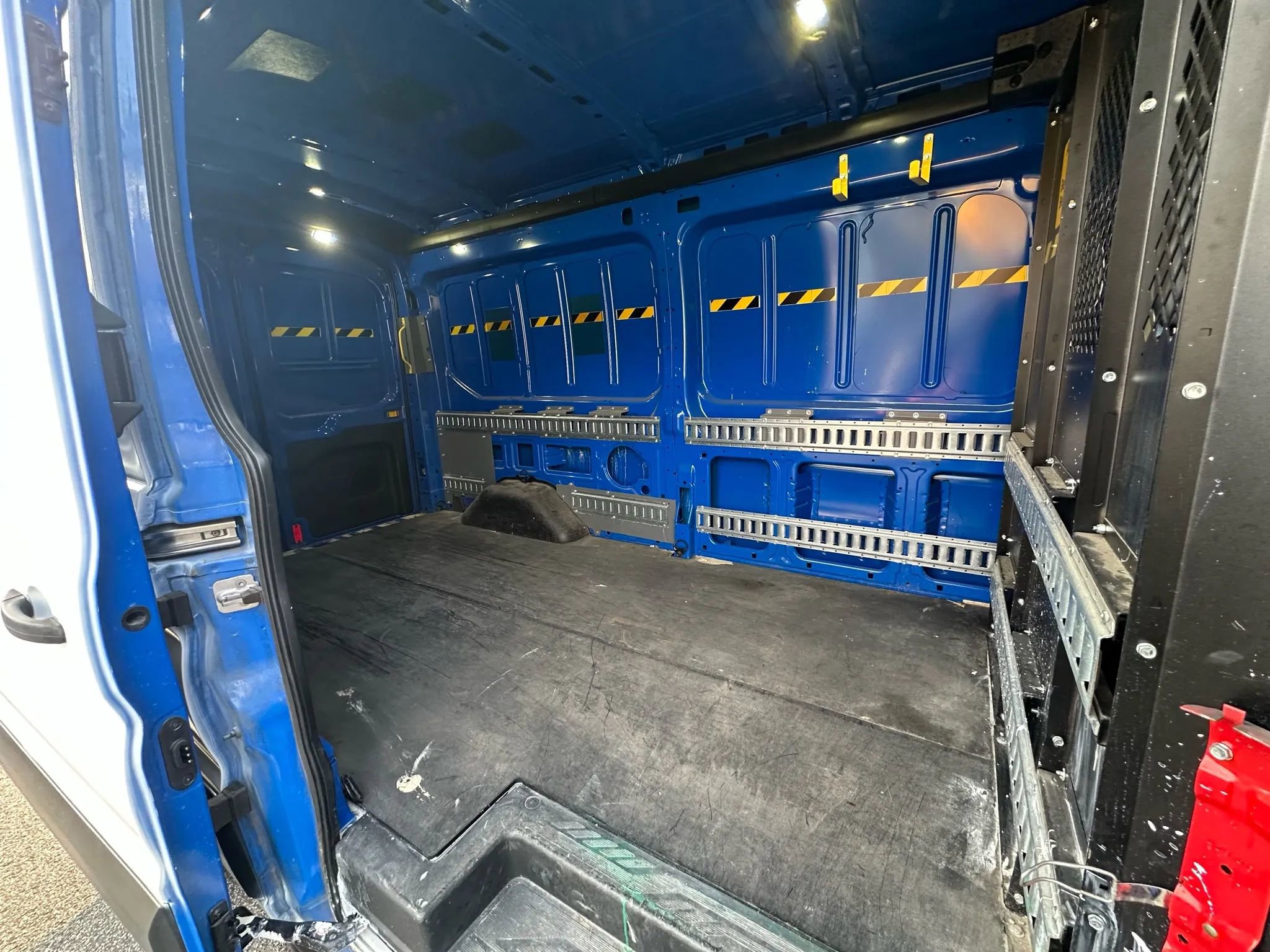 Used 2017 Ford Transit 250 148 Medium Roof image 10