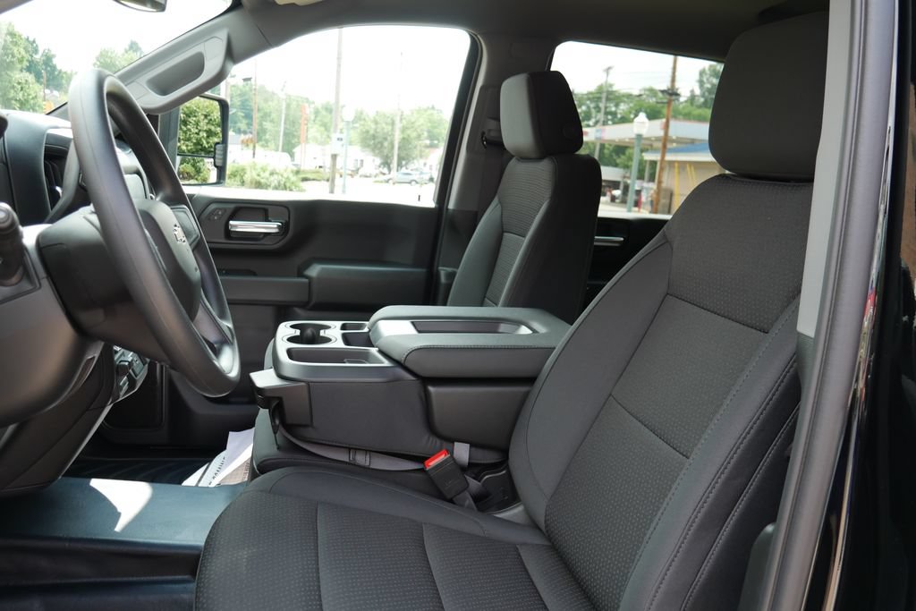New 2026 Chevrolet Silverado 3500 W/T AWD/4WD image 17