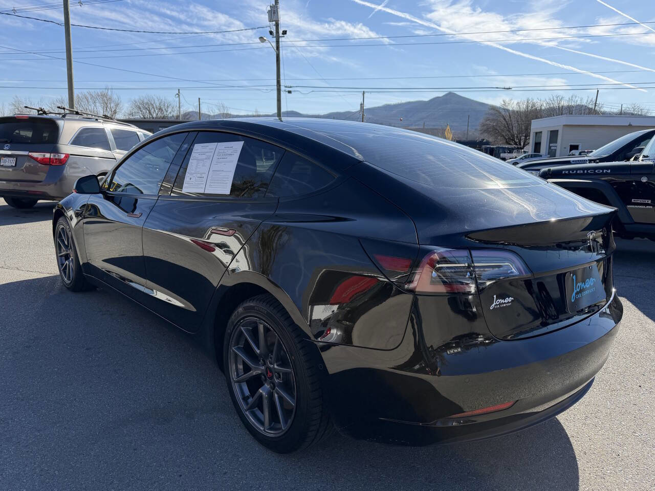 Used 2021 Tesla Model 3 Standard Range Plus RWD image 8