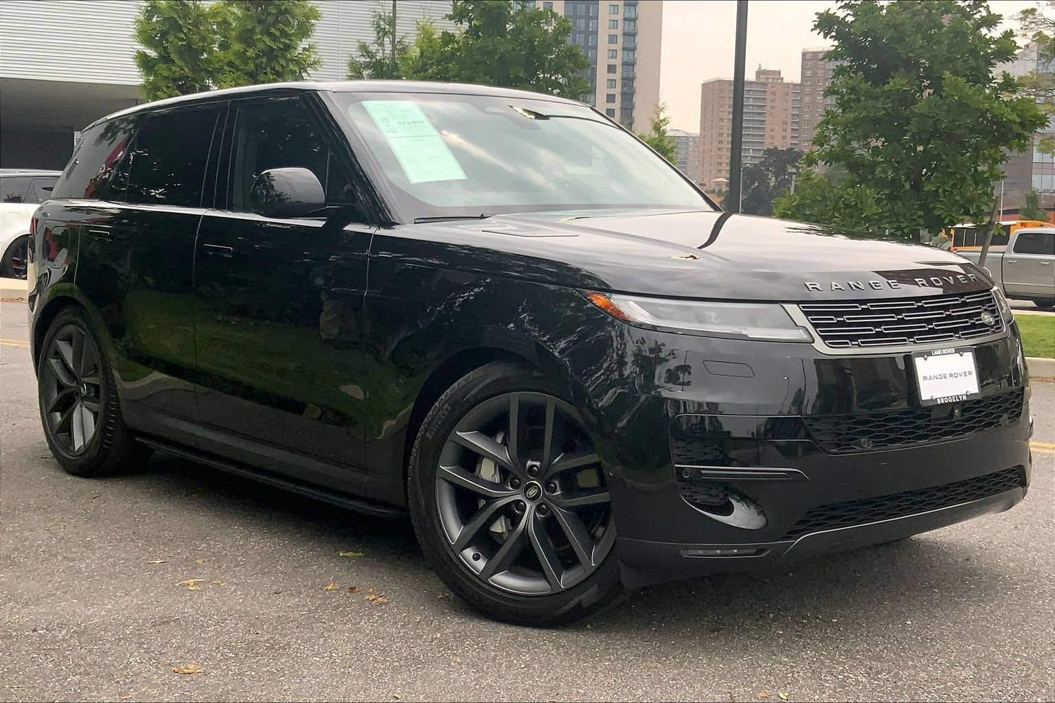 Certified 2024 Land Rover Range Rover Sport SE AWD/4WD image 2