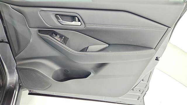 New 2026 Nissan Rogue SV w/ SV Premium Package image 27