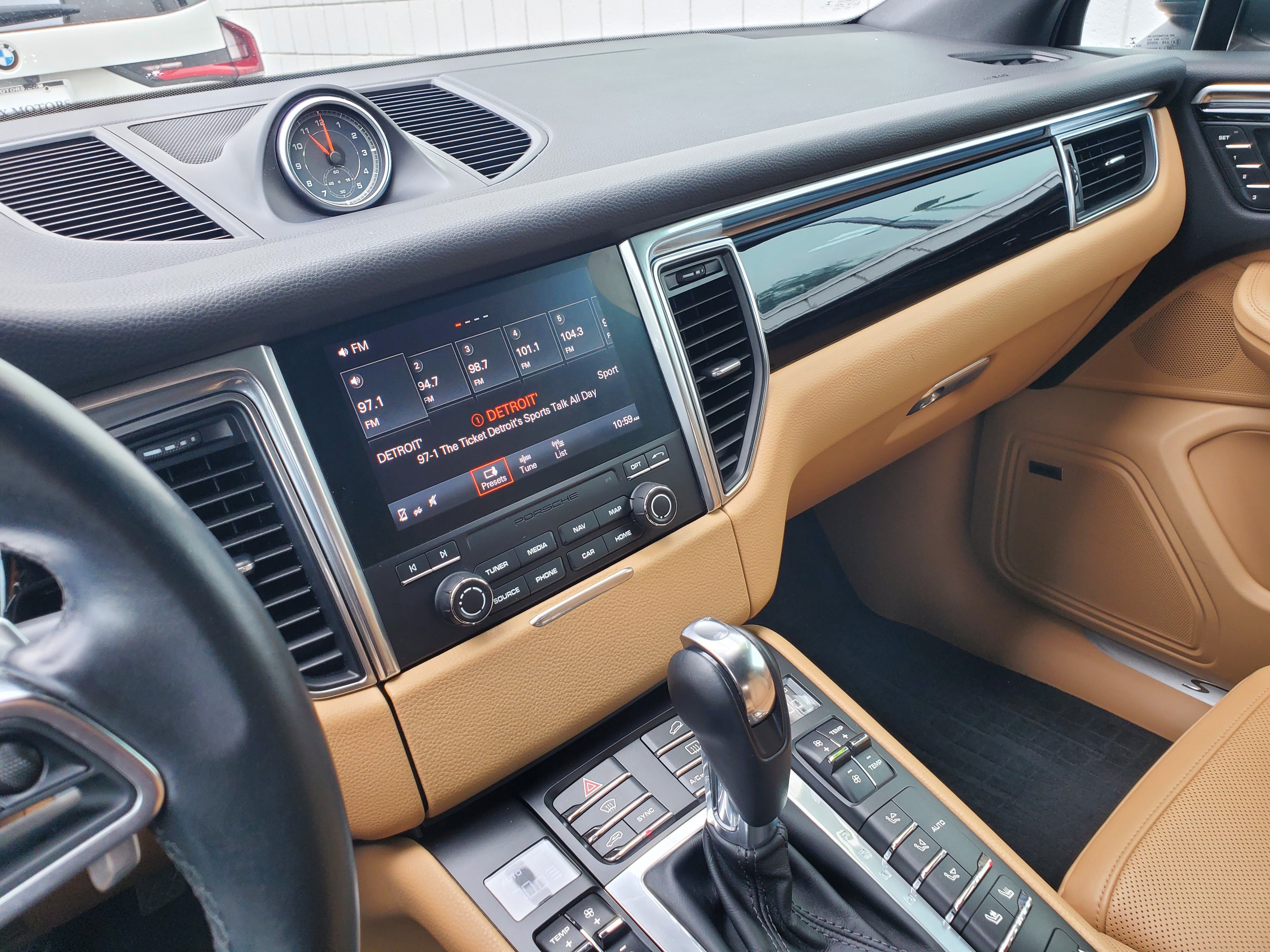 Used 2018 Porsche Macan S AWD/4WD image 16