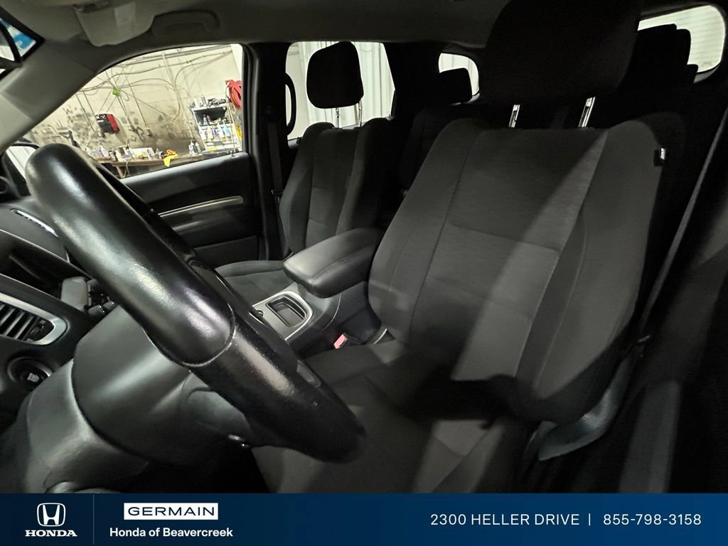 Used 2020 Dodge Durango SXT w/ 3rd Row Seating Group AWD/4WD image 24
