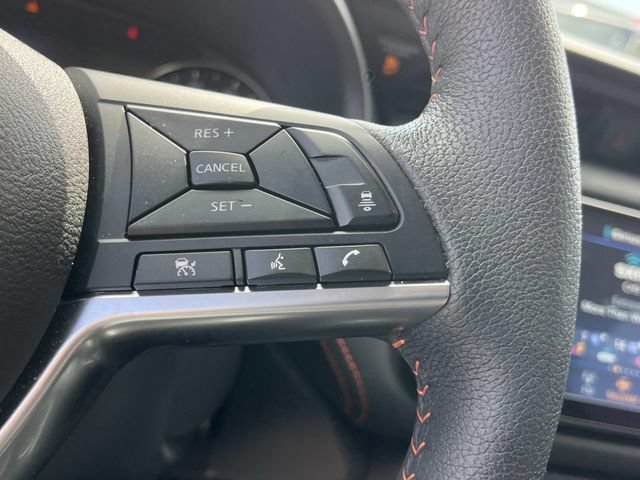 Used 2023 Nissan Kicks SR w/ SR Premium Package FWD image 31
