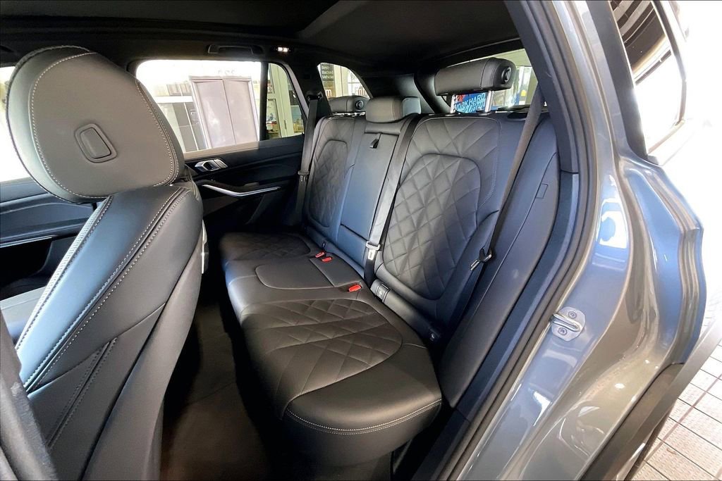 Used 2026 BMW X5 xDrive40i image 14