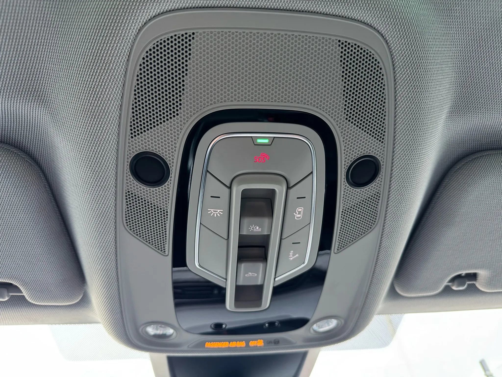 Used 2022 Audi e-tron Premium Plus w/ Premium Plus Package image 45