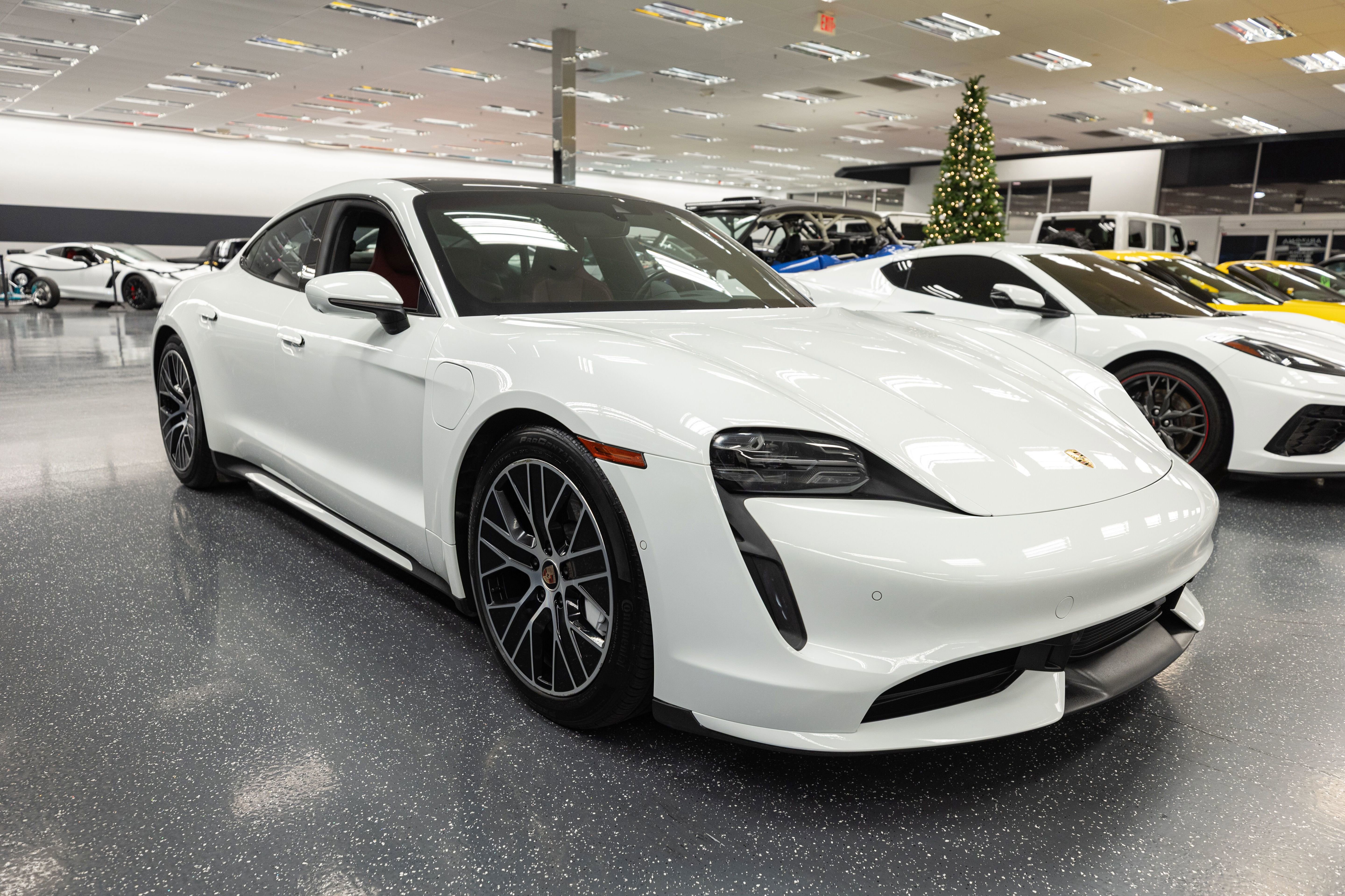 Used 2020 Porsche Taycan Turbo AWD/4WD image 4