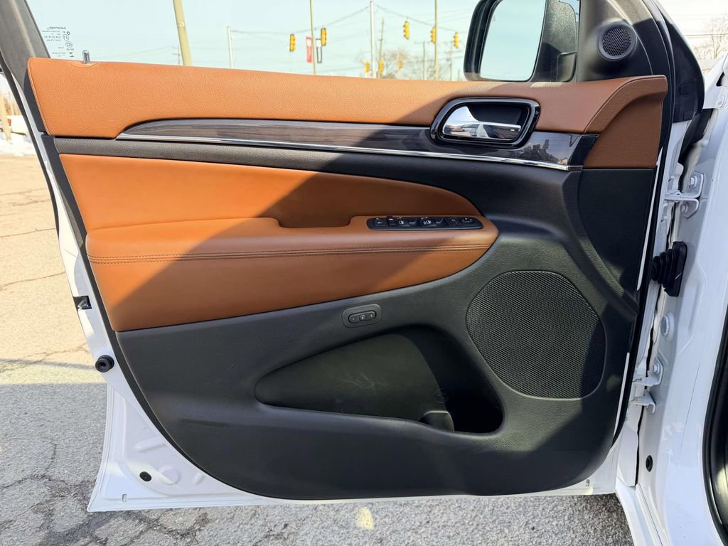 Used 2021 Jeep Grand Cherokee Overland image 17