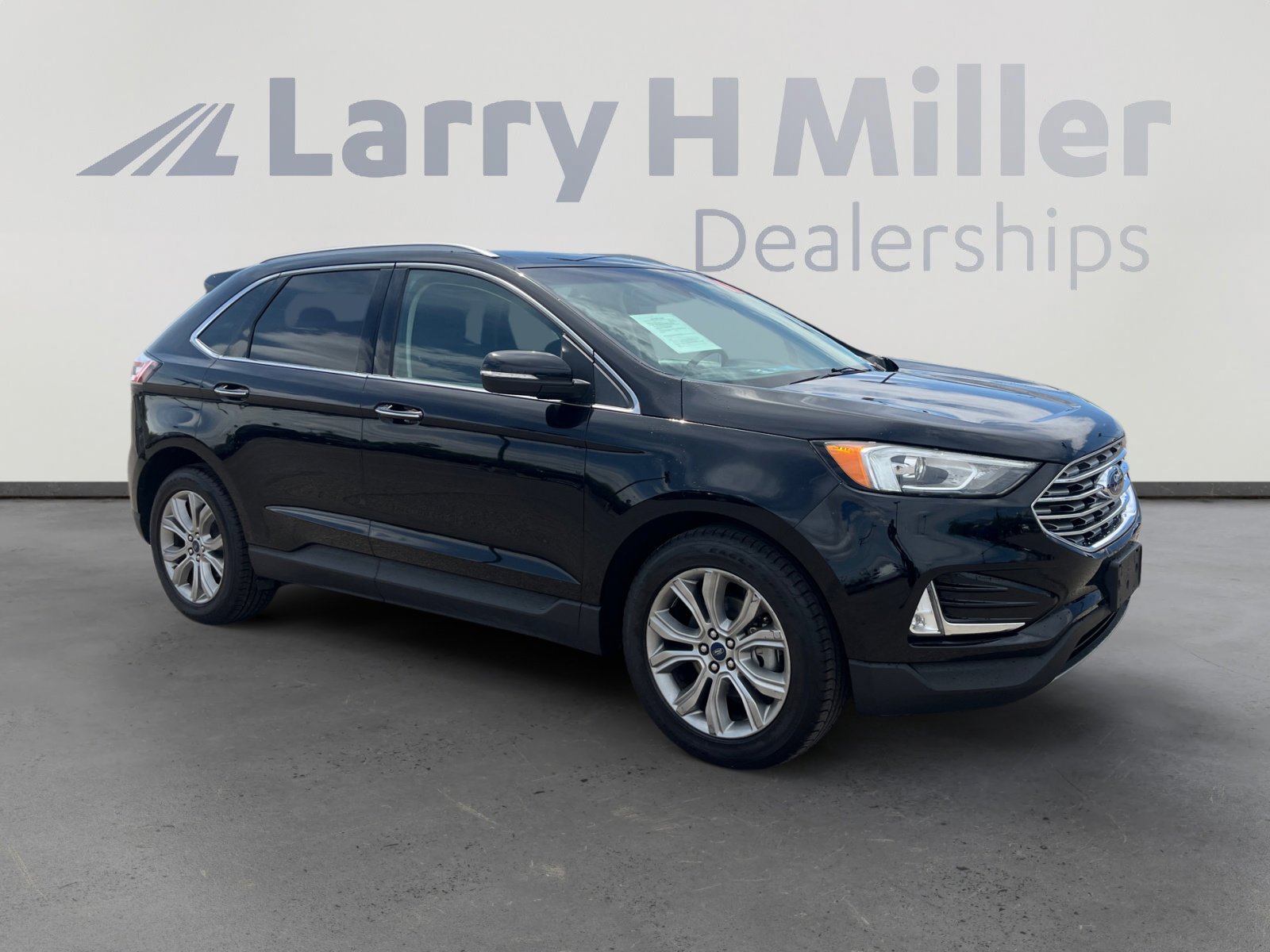 Used 2019 Ford Edge Titanium image 7