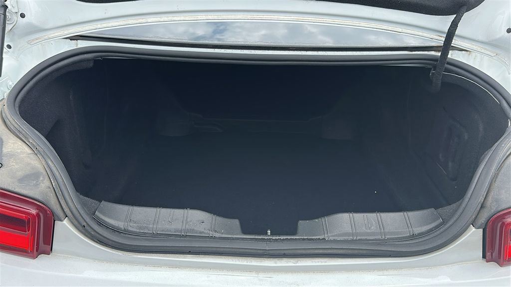 Used 2017 Chevrolet Camaro SS RWD image 31