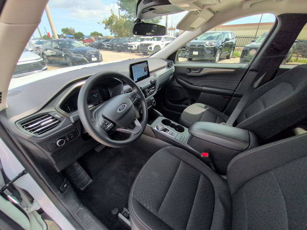 Used 2025 Ford Escape Active FWD image 15