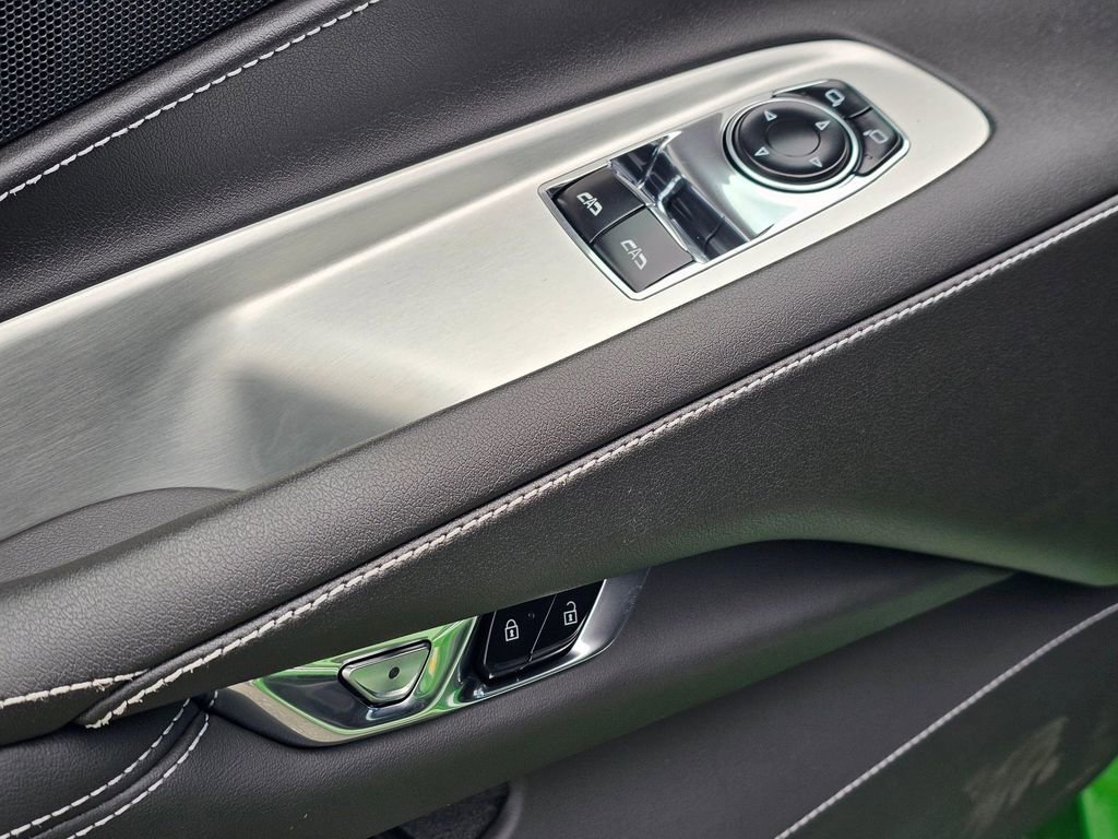 New 2026 Chevrolet Corvette Stingray Coupe w/ Z51 Performance Package RWD image 19