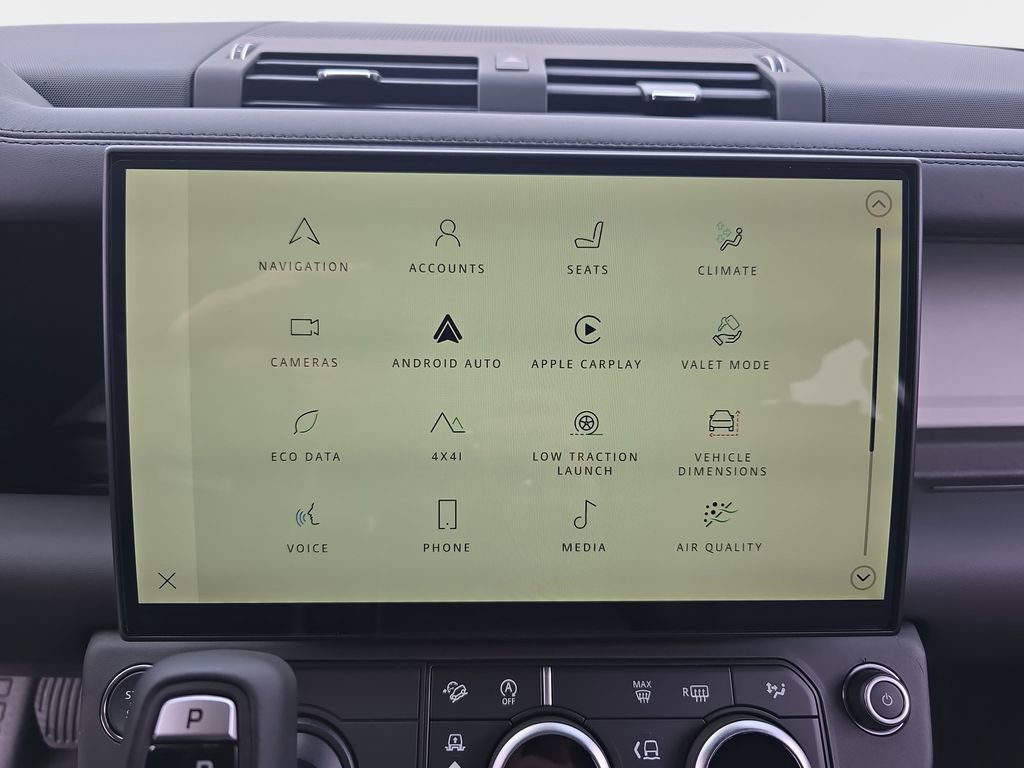New 2026 Land Rover Defender 130 X-Dynamic SE AWD/4WD image 22