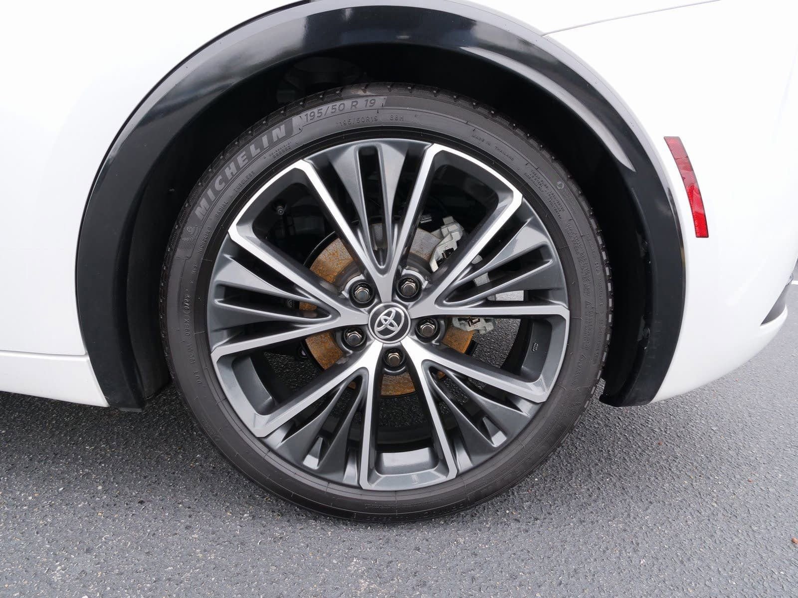 Used 2025 Toyota Prius XLE image 12