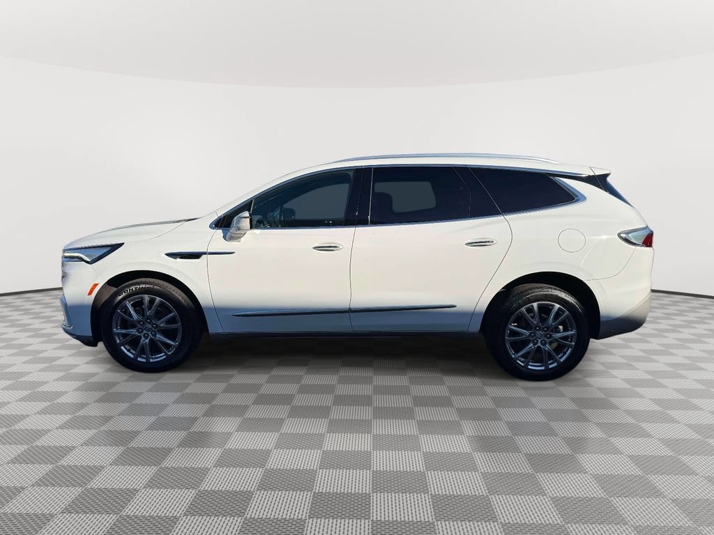 Used 2024 Buick Enclave Essence w/ Experience Buick Package AWD/4WD image 4