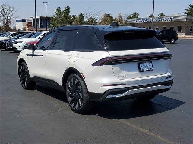 New 2025 Lincoln Nautilus Reserve w/ Jet Appearance Package image 4