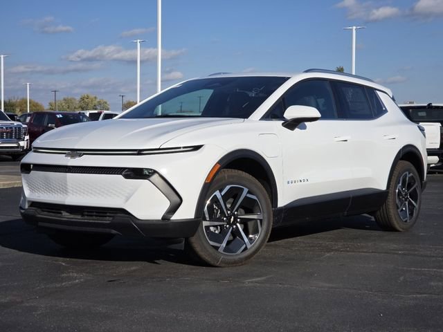 New 2026 Chevrolet Equinox EV LT image 2