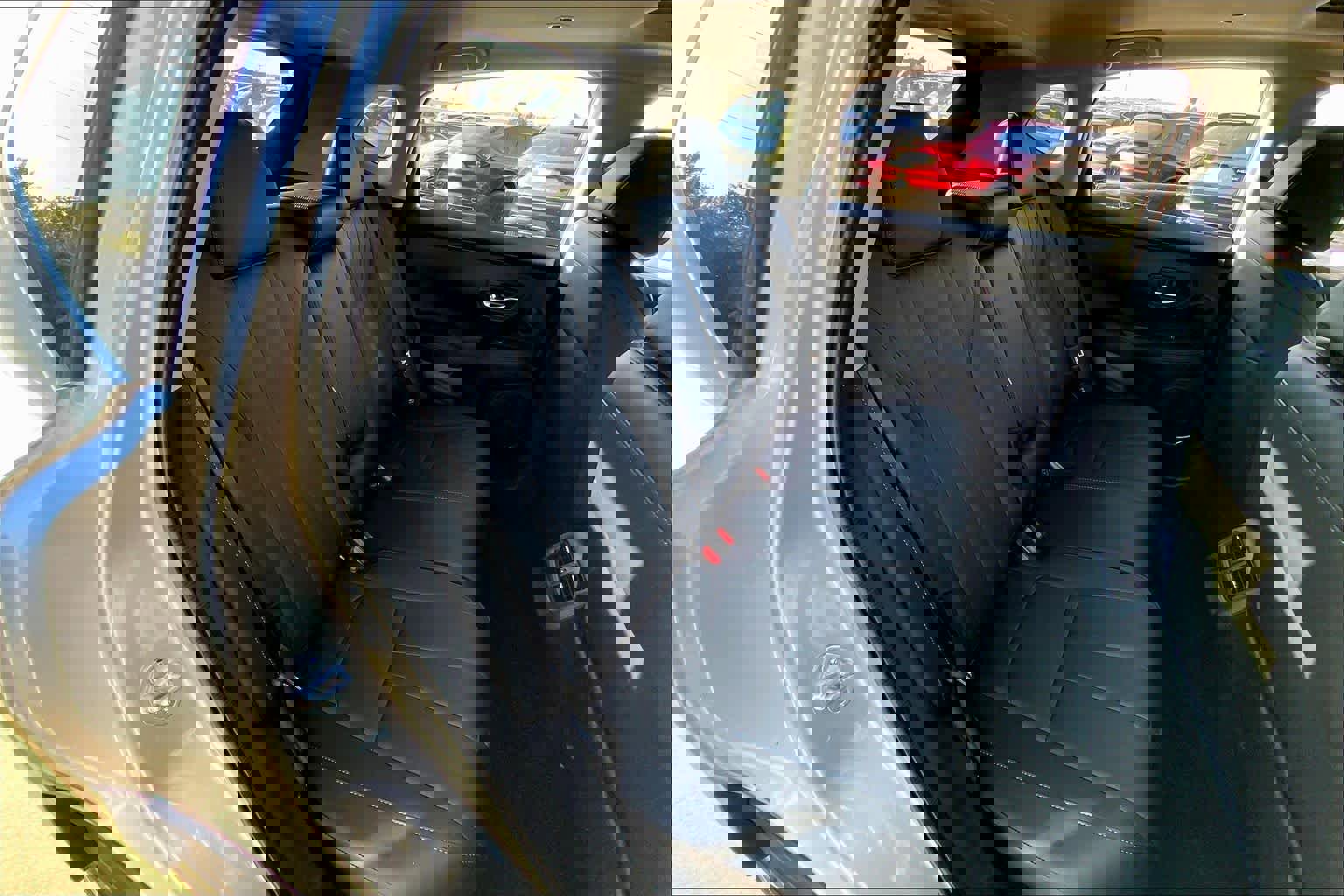 Used 2025 Acura ADX AWD image 18