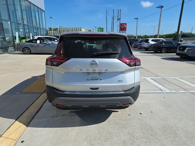 Used 2023 Nissan Rogue SV FWD image 5