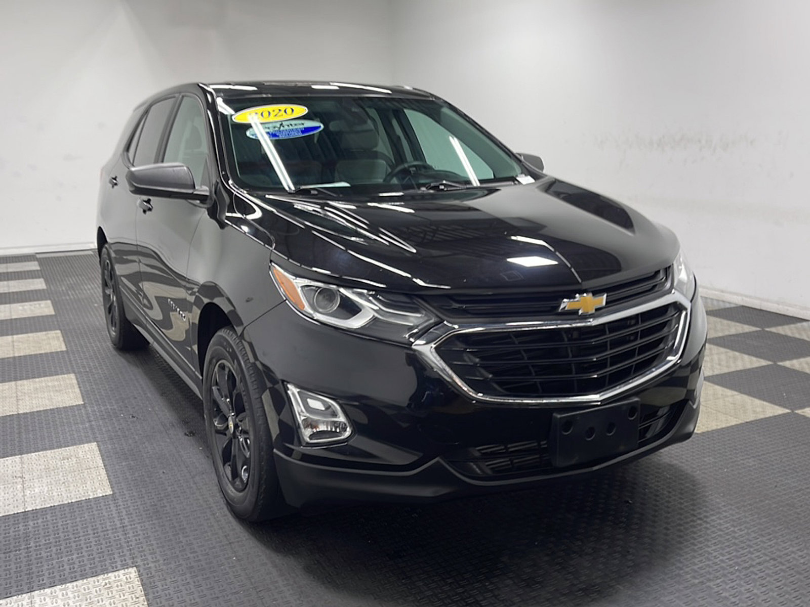 Used 2020 Chevrolet Equinox LS w/ LS Convenience Package FWD image 5