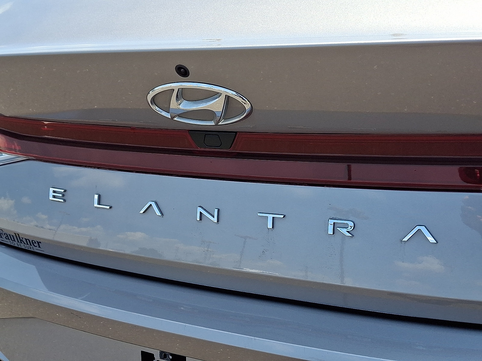 Certified 2023 Hyundai Elantra SEL w/ Preferred Accessory Package FWD image 30