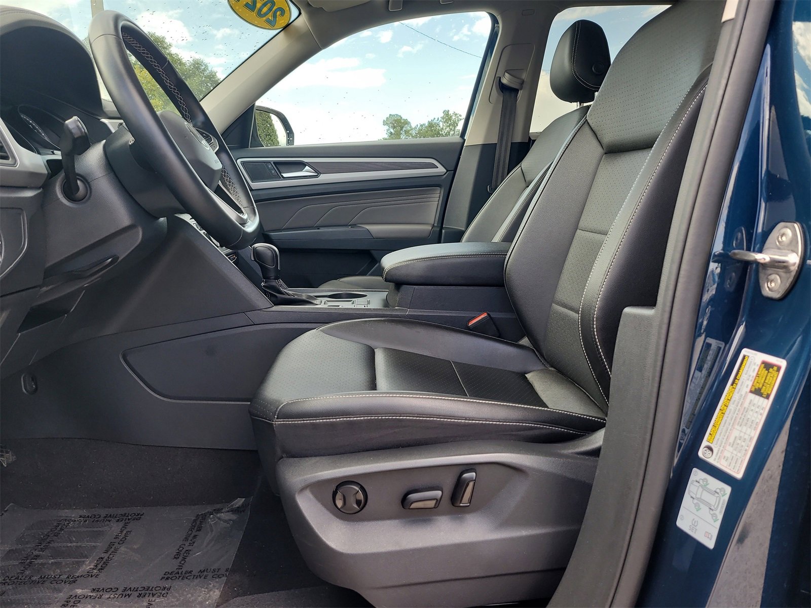 Used 2021 Volkswagen Atlas SE image 19