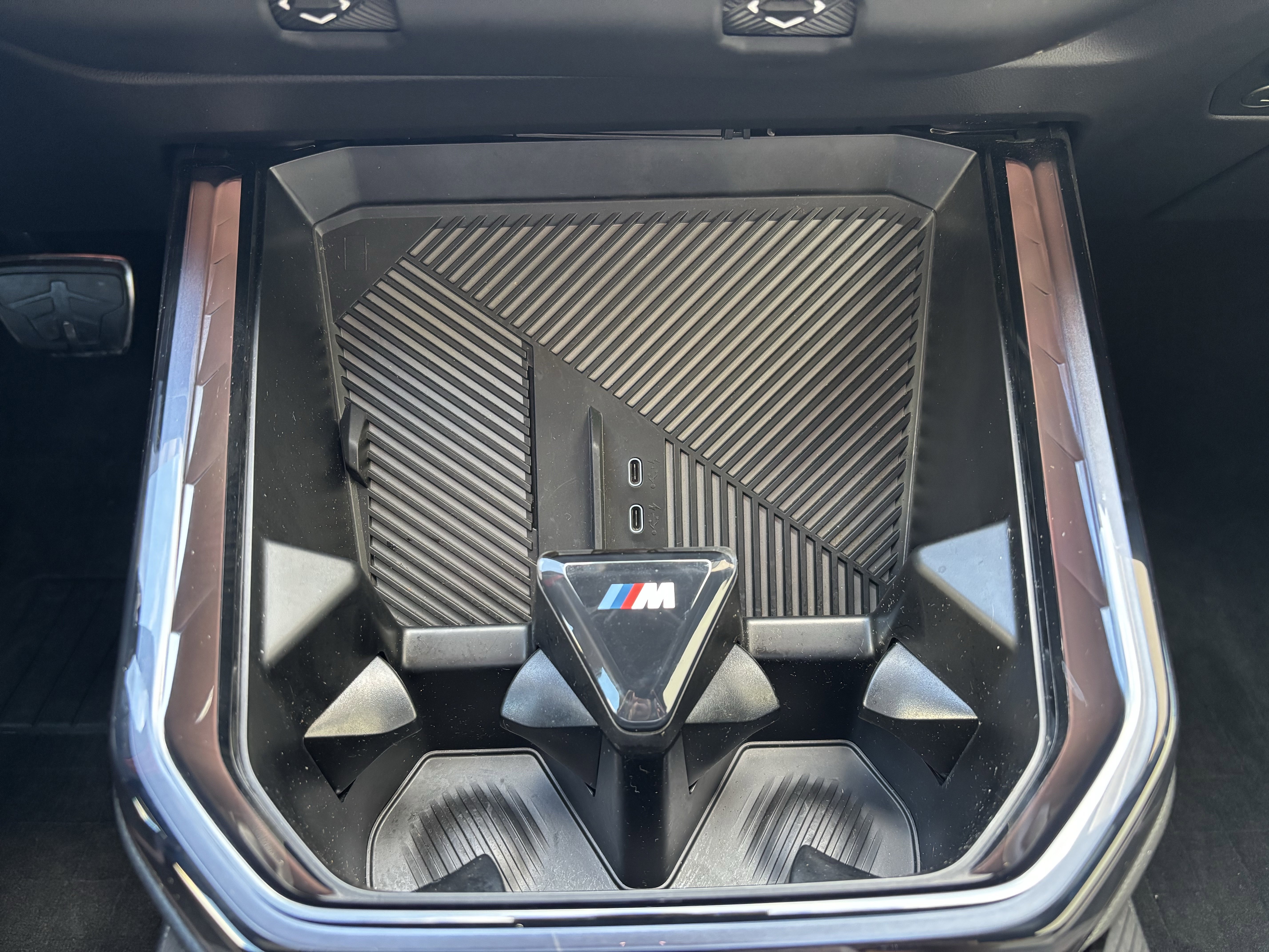 Used 2025 BMW X3 M50 w/ Premium Package image 28