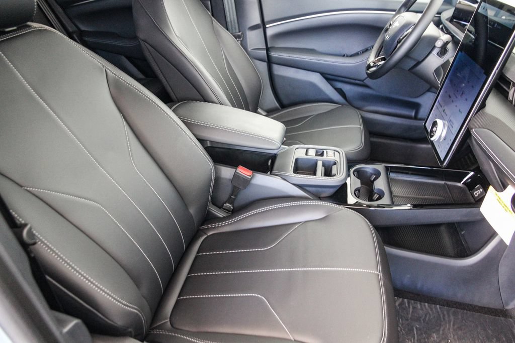 New 2026 Ford Mustang Mach-E Select RWD image 17