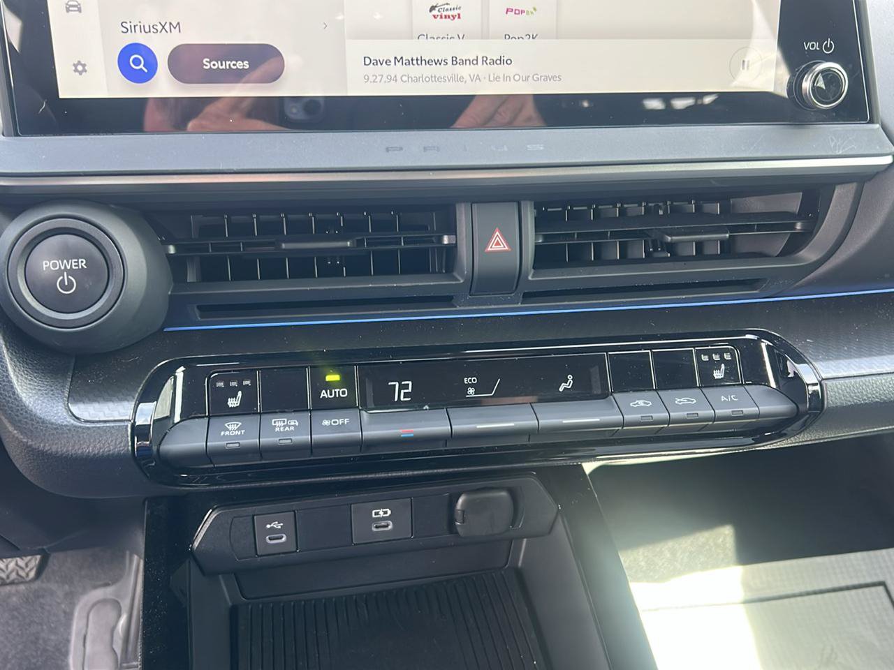 Used 2025 Toyota Prius FWD image 20
