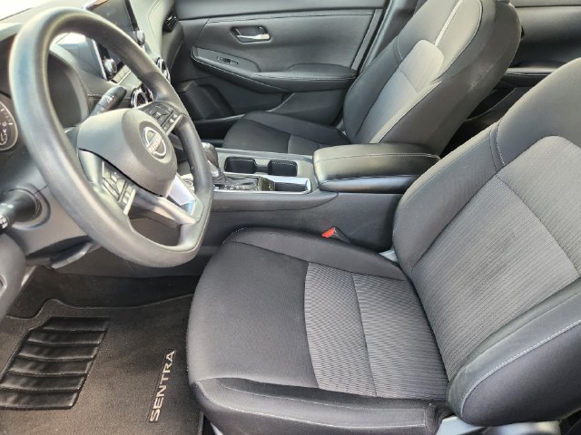 Used 2025 Nissan Sentra SV FWD image 13