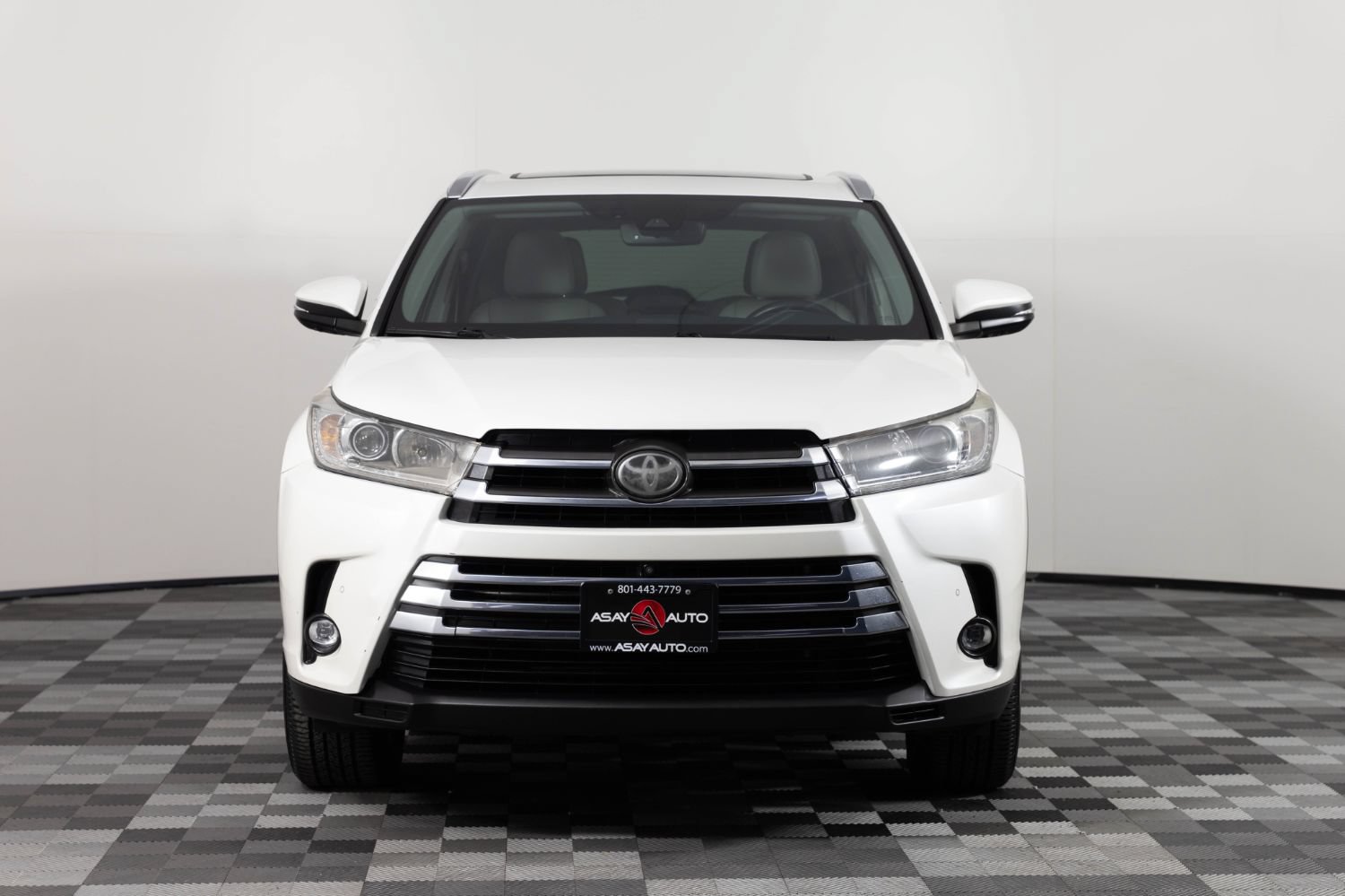 Used 2019 Toyota Highlander Limited Platinum AWD/4WD image 12