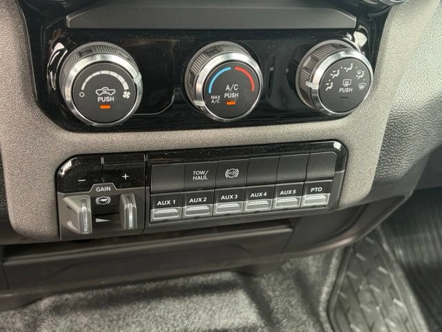 New 2026 RAM 5500 Tradesman w/ Chrome Appearance Group AWD/4WD image 21
