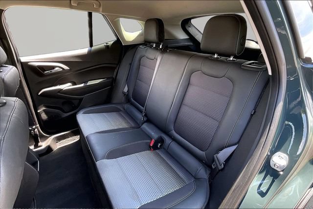 Used 2025 Chevrolet Trax LT FWD image 16