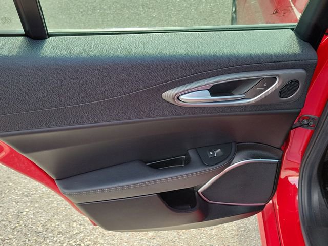 Used 2022 Alfa Romeo Giulia Veloce RWD image 8
