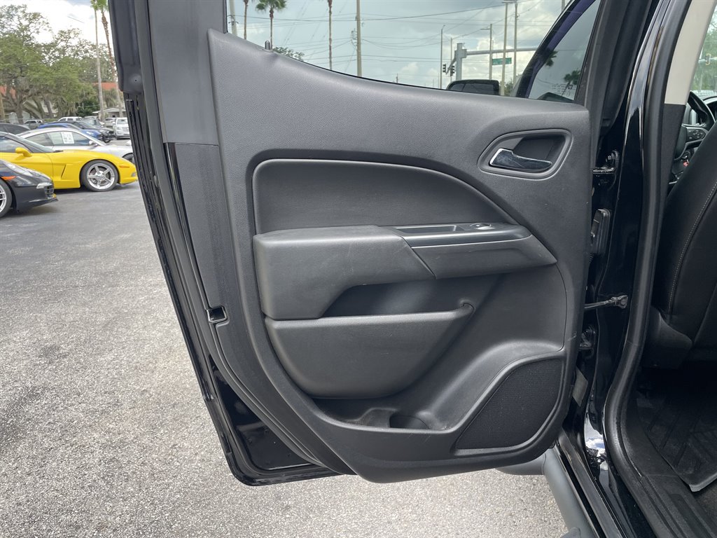 Used 2018 Chevrolet Colorado ZR2 w/ ZR2 Midnight Special Edition AWD/4WD image 41