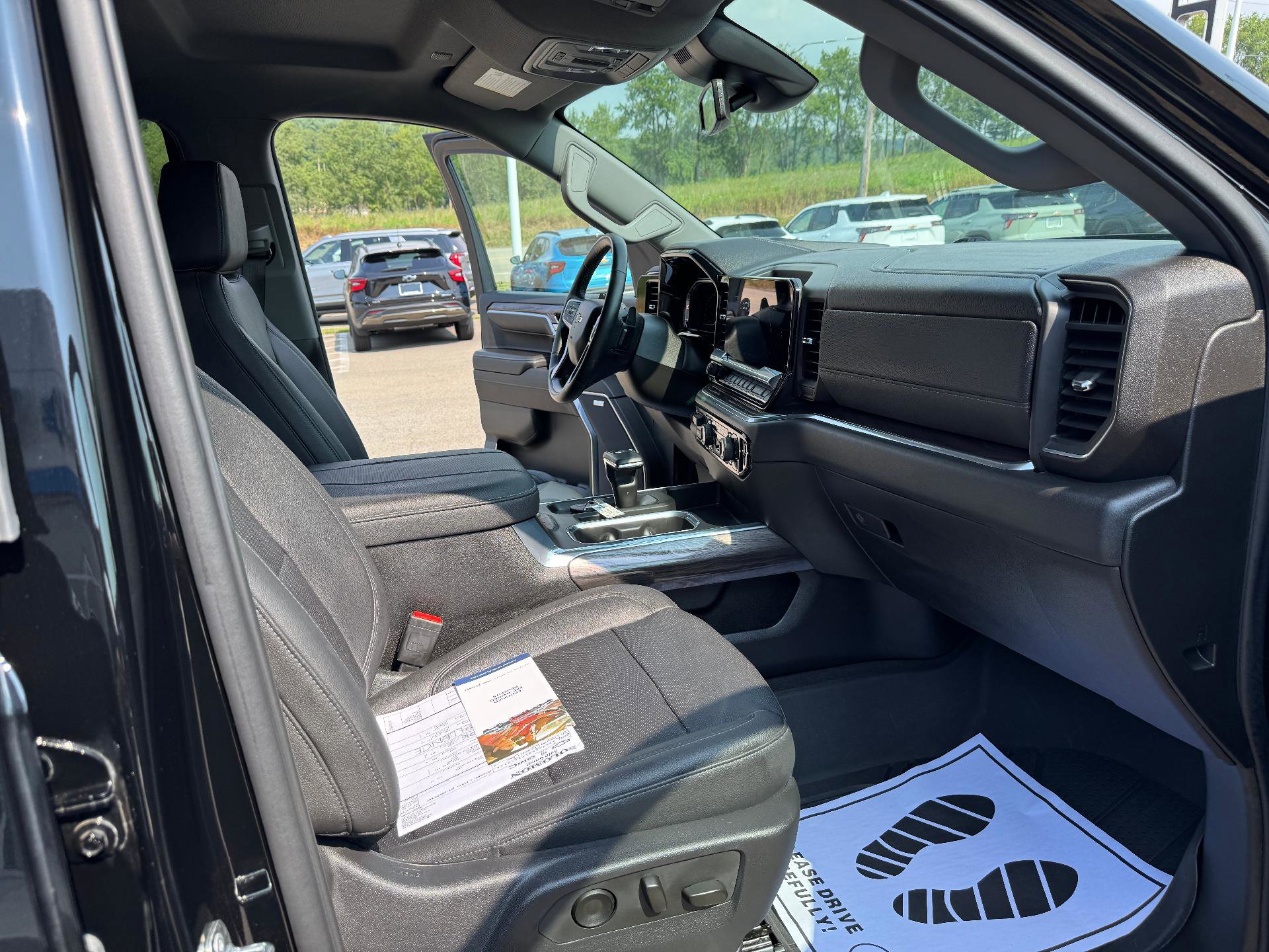 Certified 2023 Chevrolet Silverado 1500 LTZ w/ LTZ Convenience Package II image 29