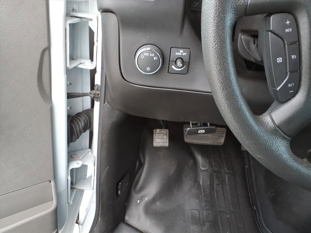 Used 2024 Chevrolet Express 2500 w/ Driver Convenience Package image 25