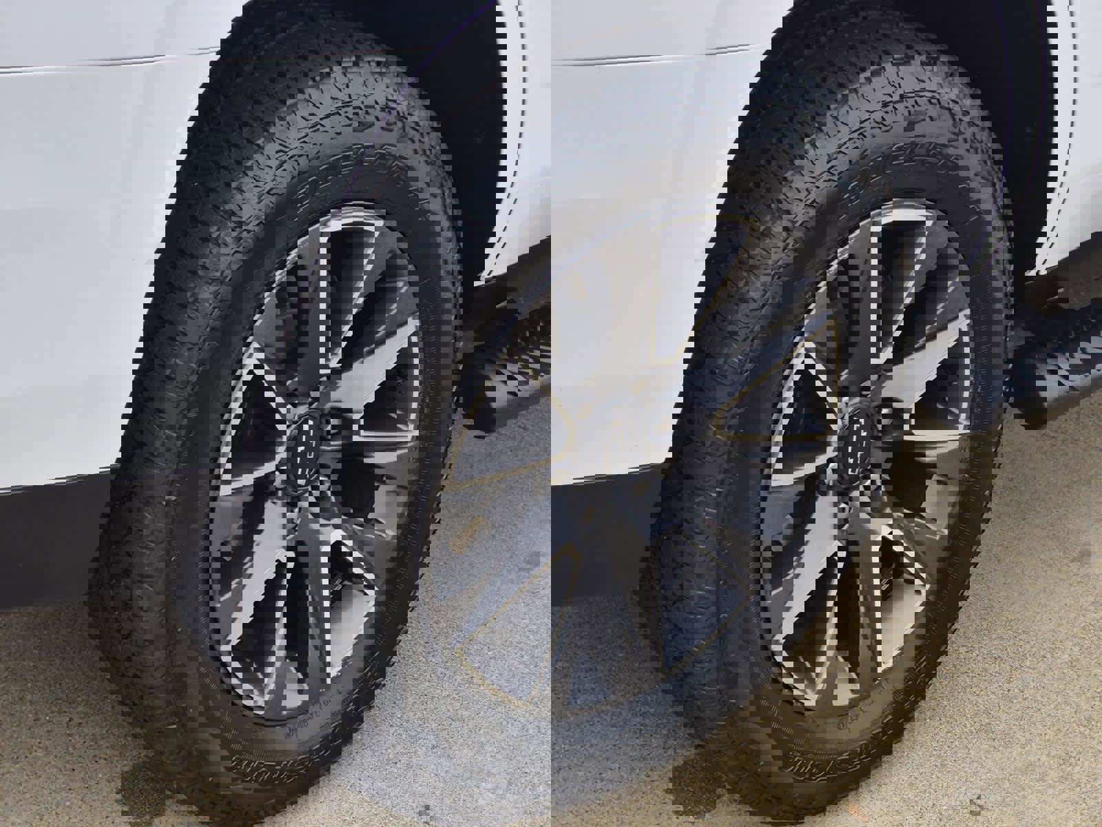 Used 2023 Chevrolet Tahoe Z71 w/ Luxury Package image 7