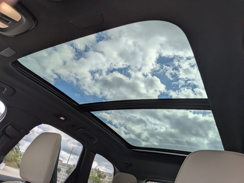 New 2026 Volvo XC60 T8 Core w/ Protection Package Premier image 25