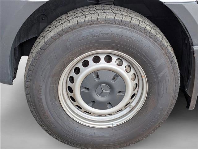 Used 2025 Mercedes-Benz Sprinter 2500 image 9