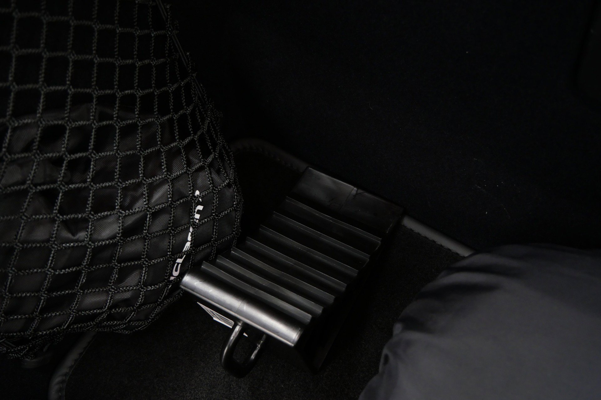 Used 2023 McLaren GT image 30