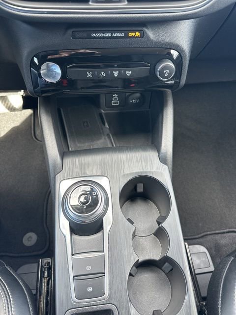 Used 2025 Ford Escape Platinum AWD/4WD image 31