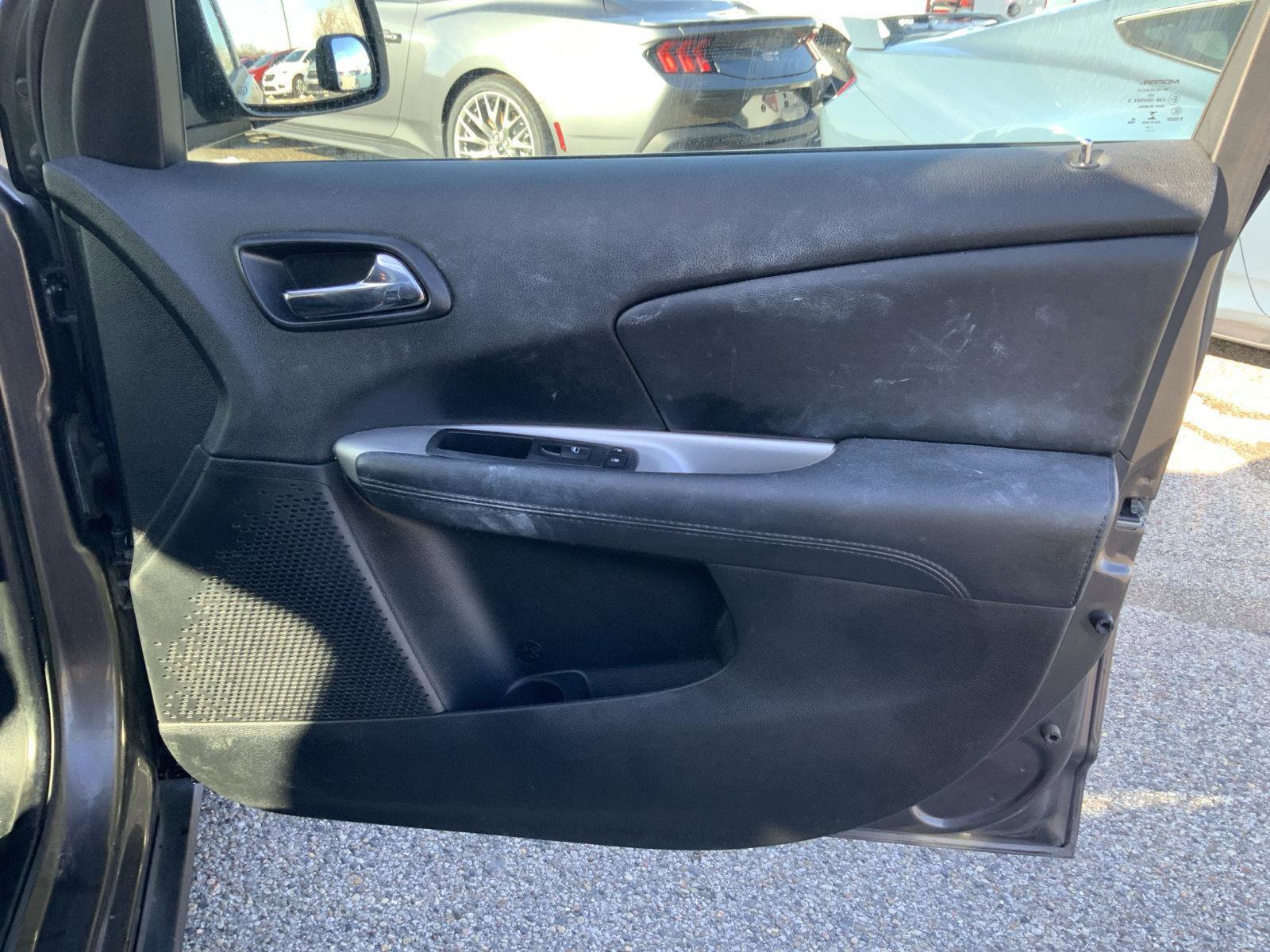 Used 2020 Dodge Journey SE w/ SE Popular Equipment Group image 51