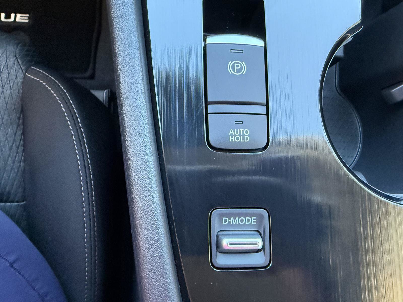New 2026 Nissan Rogue SV w/ Cold Weather Package FWD image 25