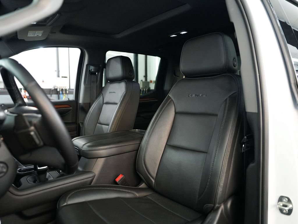 Used 2023 GMC Sierra 1500 Denali w/ Denali Reserve Package AWD/4WD image 26
